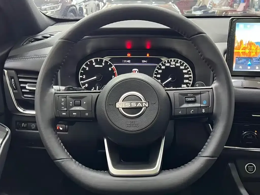 Nissan Qashqai — фото 10