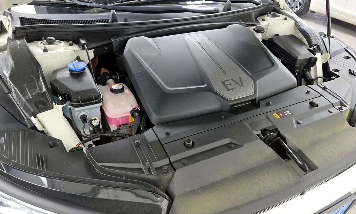 Kia EV6 — фото 6