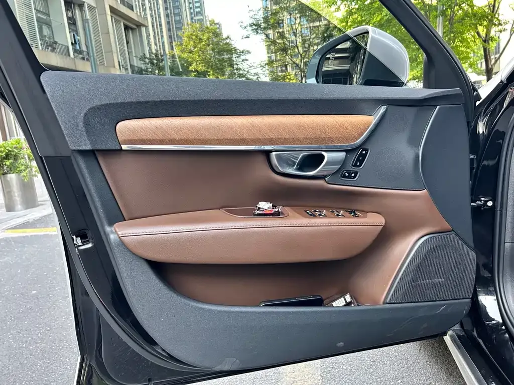 Volvo S90 — фото 8