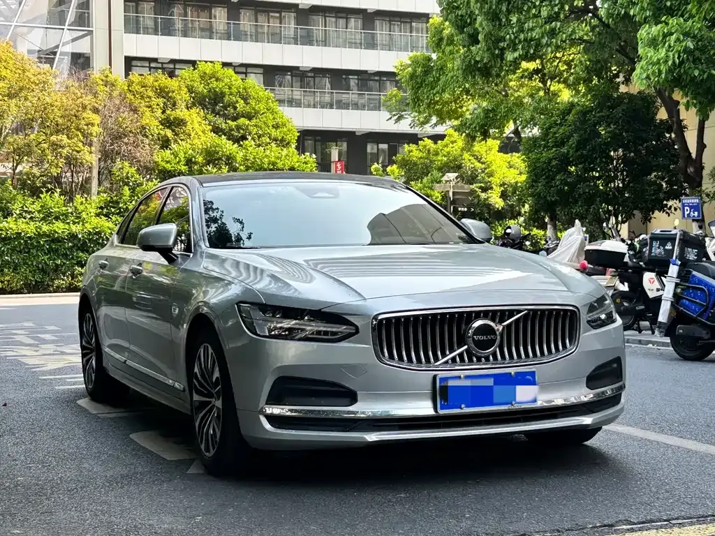 Volvo S90 — фото 10