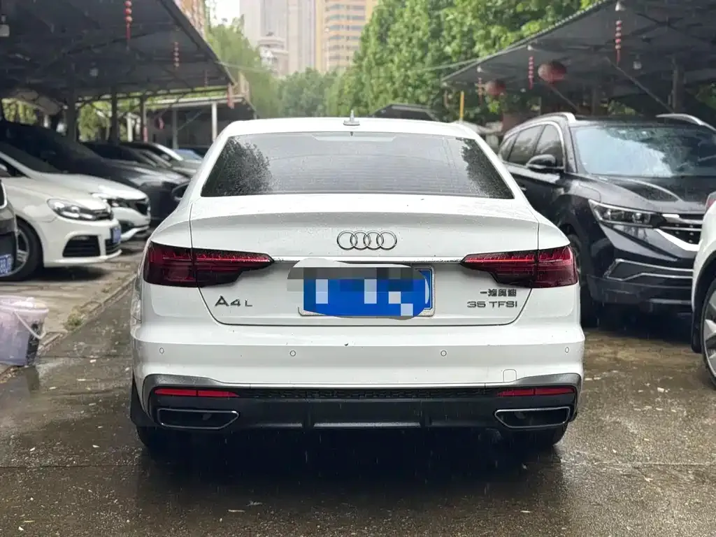 Audi A4L 2021 из CN, фото 9