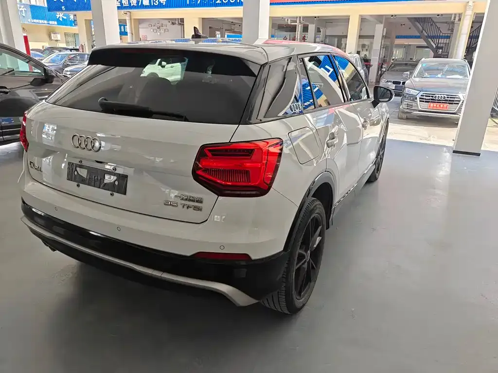 Audi Q2L 2021 из CN, фото 4