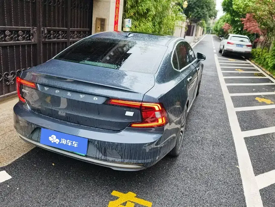 Volvo S90 PHEV 2022 из CN, фото 4