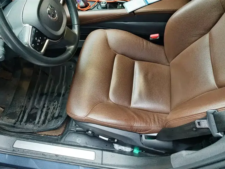 Volvo S90 PHEV 2022 из CN, фото 3