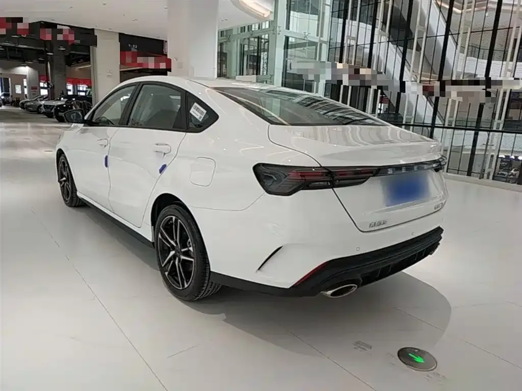 Geely Binrui — фото 8