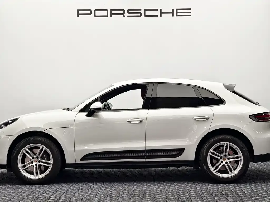 Porsche Macan — фото 5