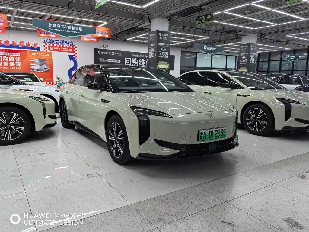 Hongqi EH7 2024 из CN, фото 8