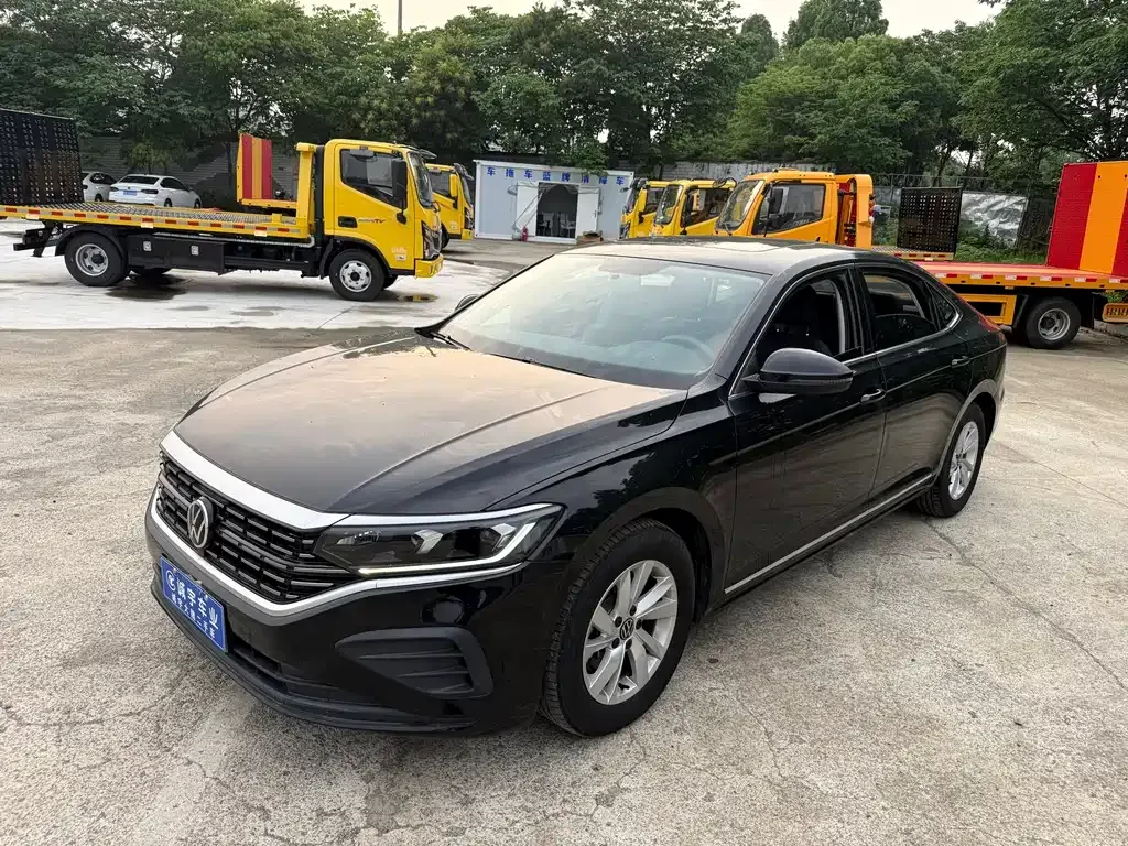 Volkswagen Passat — фото 1