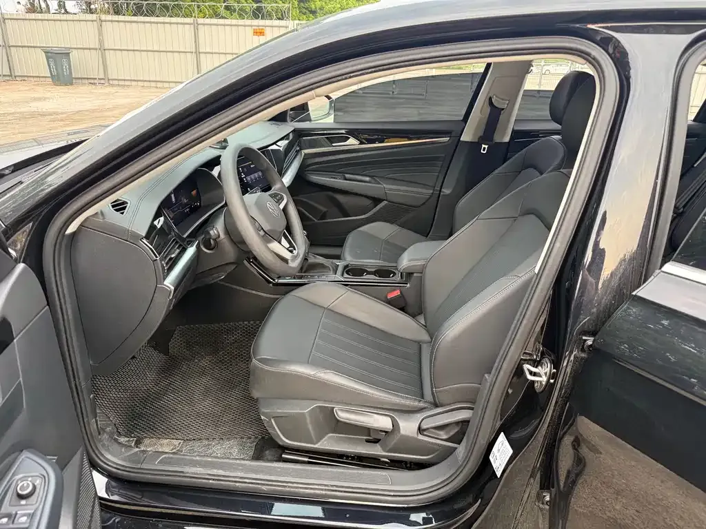 Volkswagen Passat — фото 8