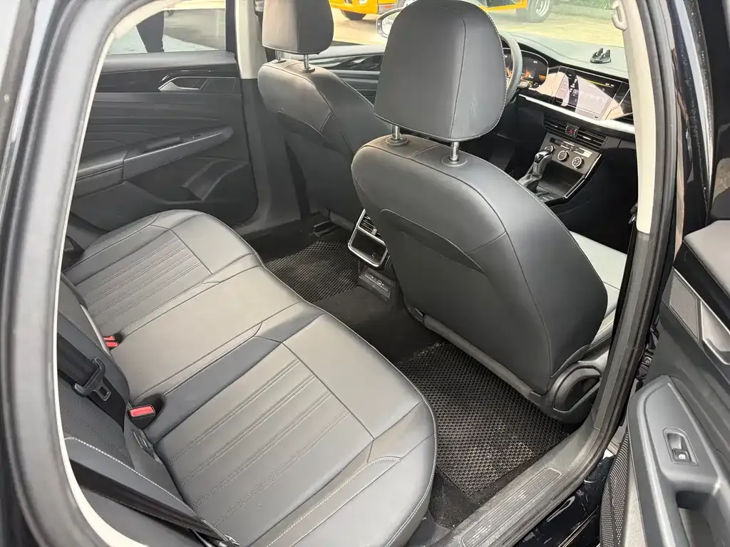 Volkswagen Passat — фото 2