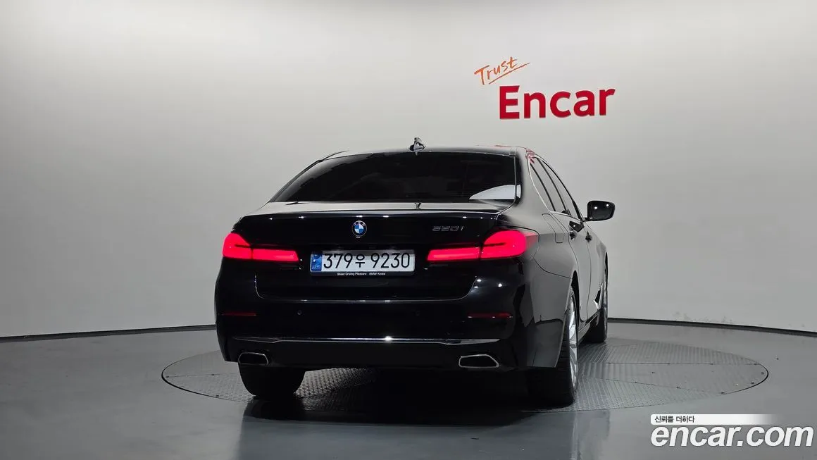 BMW 5-Series 2023 из KR, фото 3