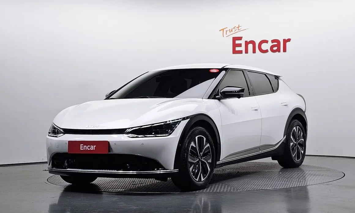 Kia EV6 — фото 1
