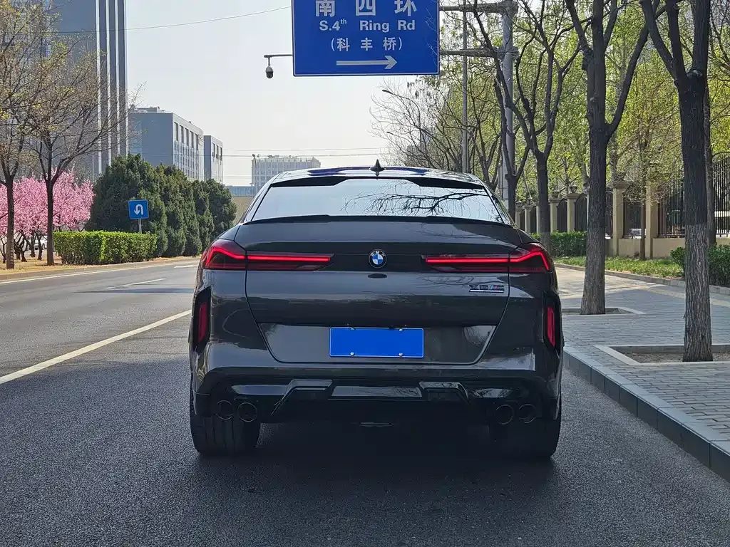 BMW X6 M 2023 из CN, фото 7