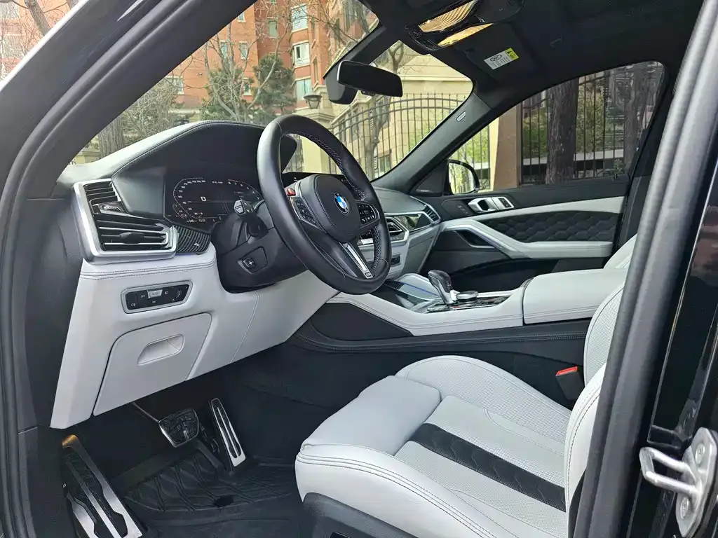 BMW X6 M 2023 из CN, фото 6