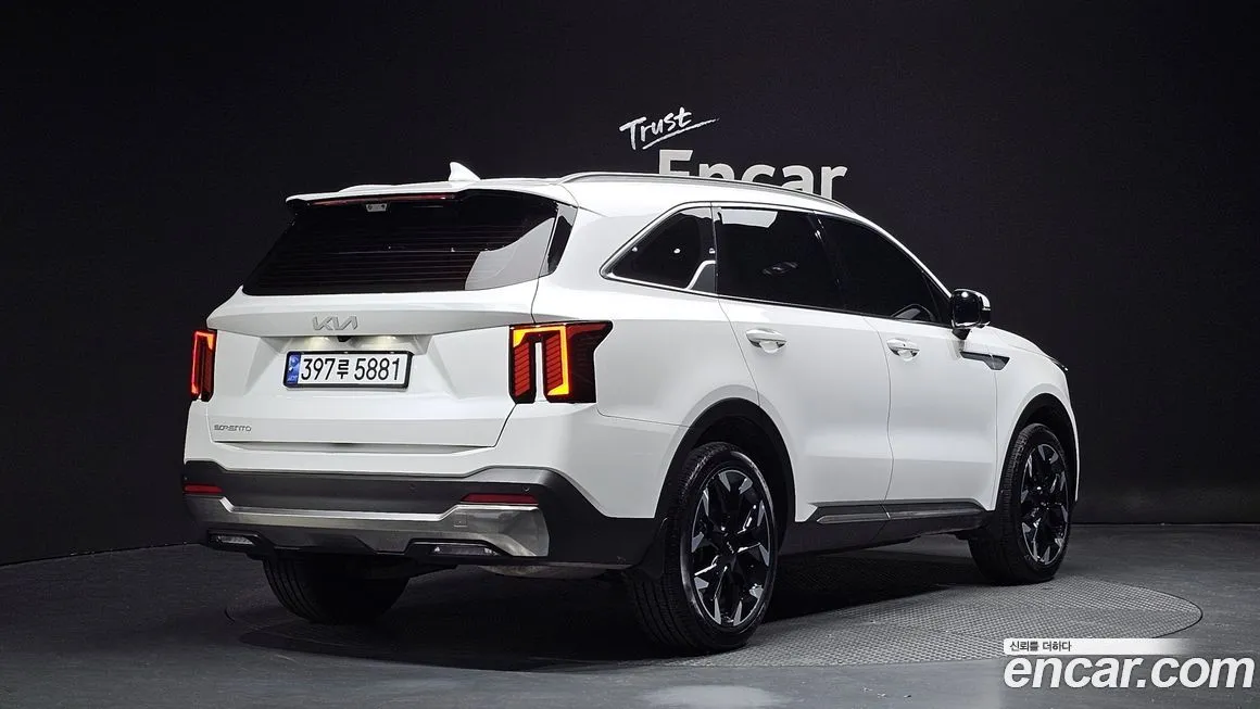 Kia Sorento — фото 9