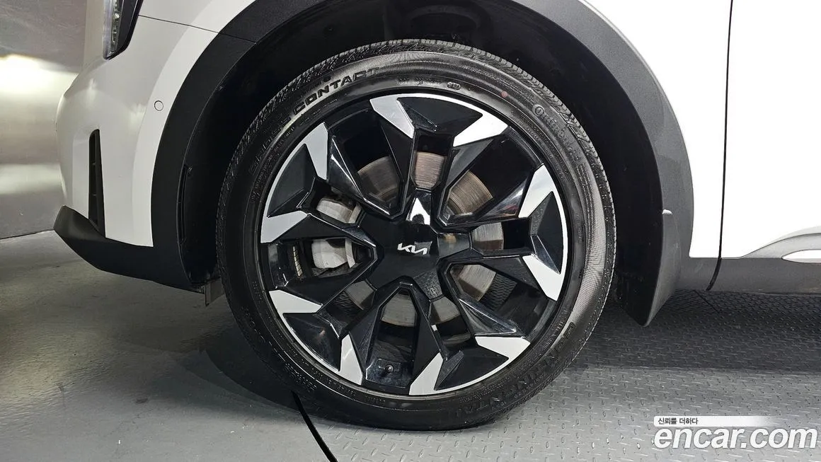 Kia Sorento — фото 4
