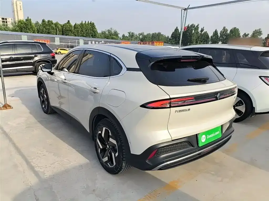 Baojun Yunhai 2024 из CN, фото 10