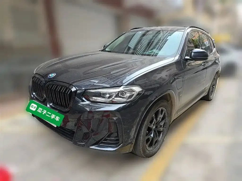 BMW iX3 — фото 1