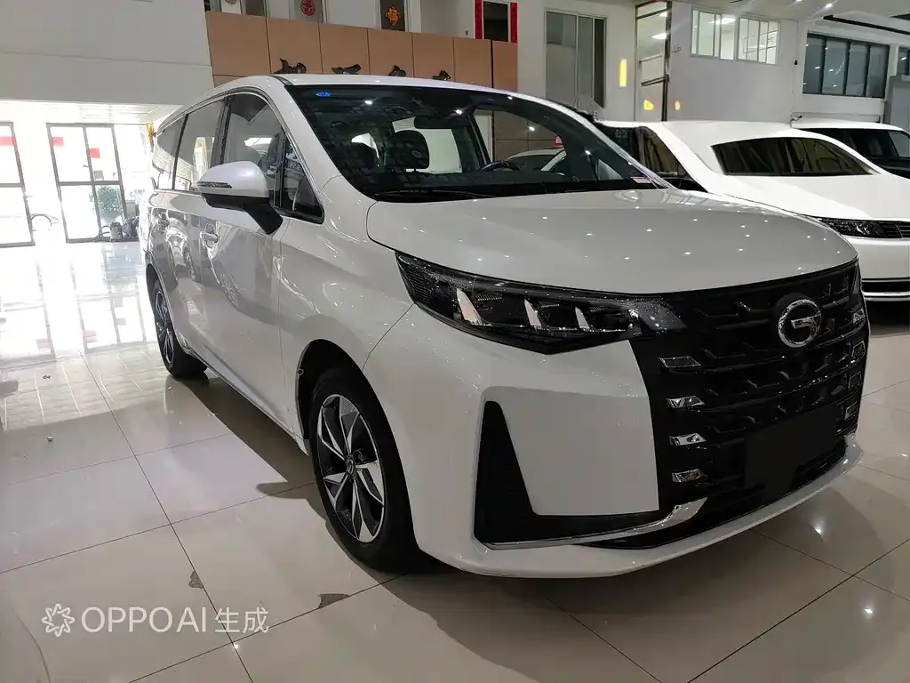 GAC Motor Trumpchi M6 — фото 8