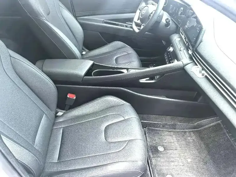 Hyundai Elantra 2023 из CN, фото 6