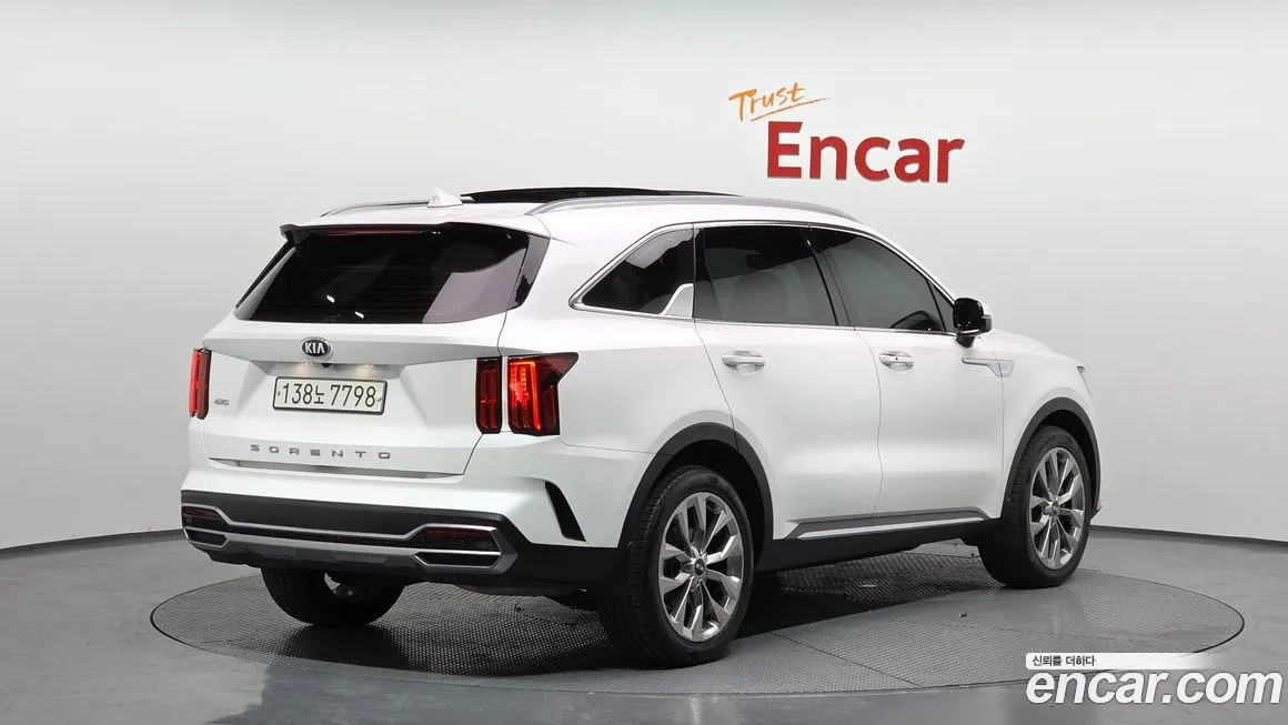 Kia Sorento — фото 6