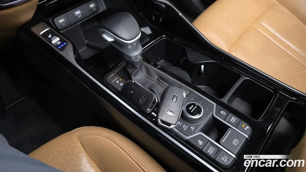 Kia Sorento — фото 10