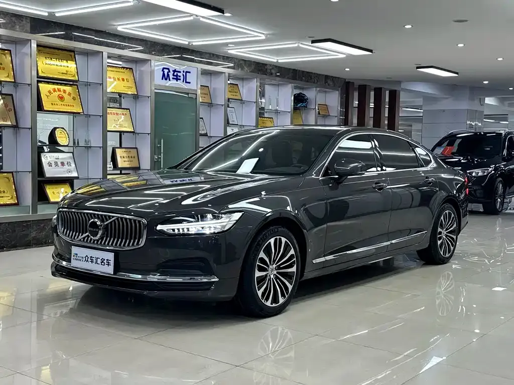 Volvo S90 2023 из CN, фото 1