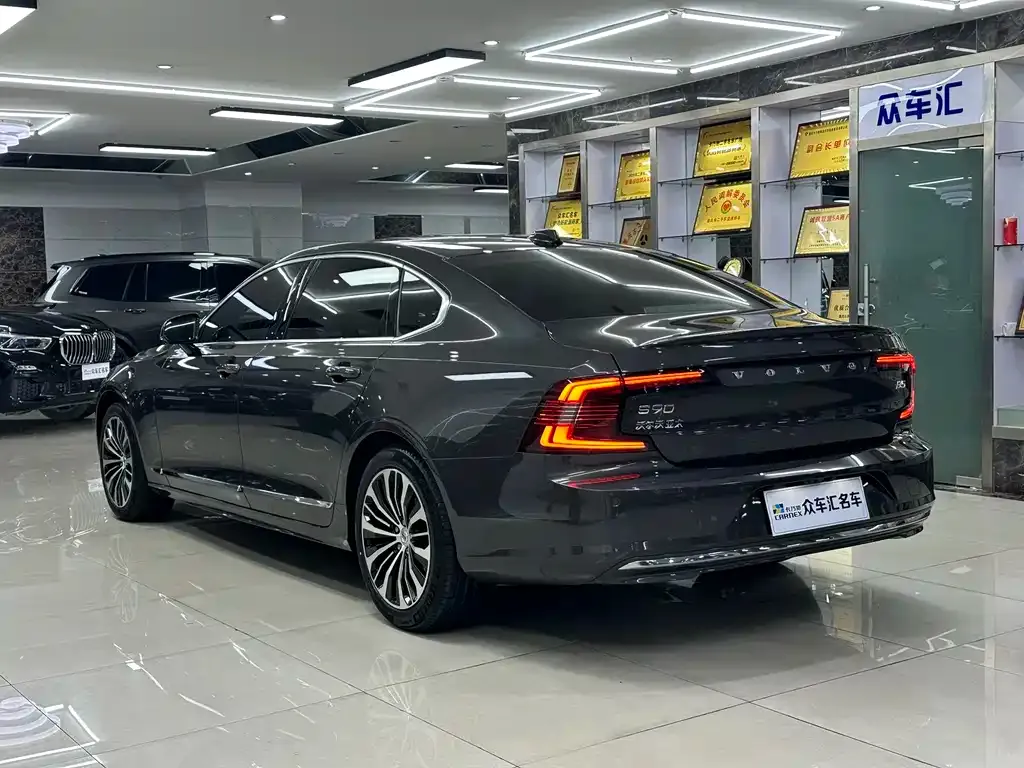 Volvo S90 2023 из CN, фото 2