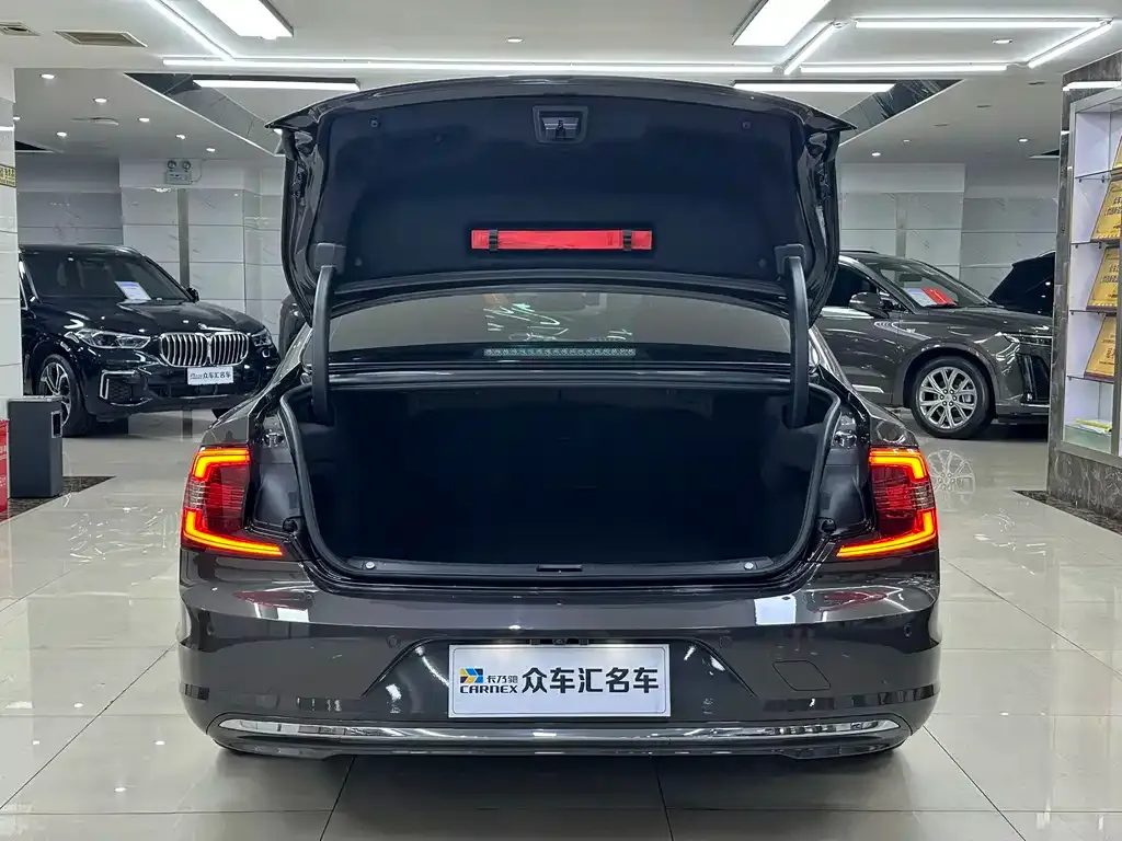 Volvo S90 2023 из CN, фото 8