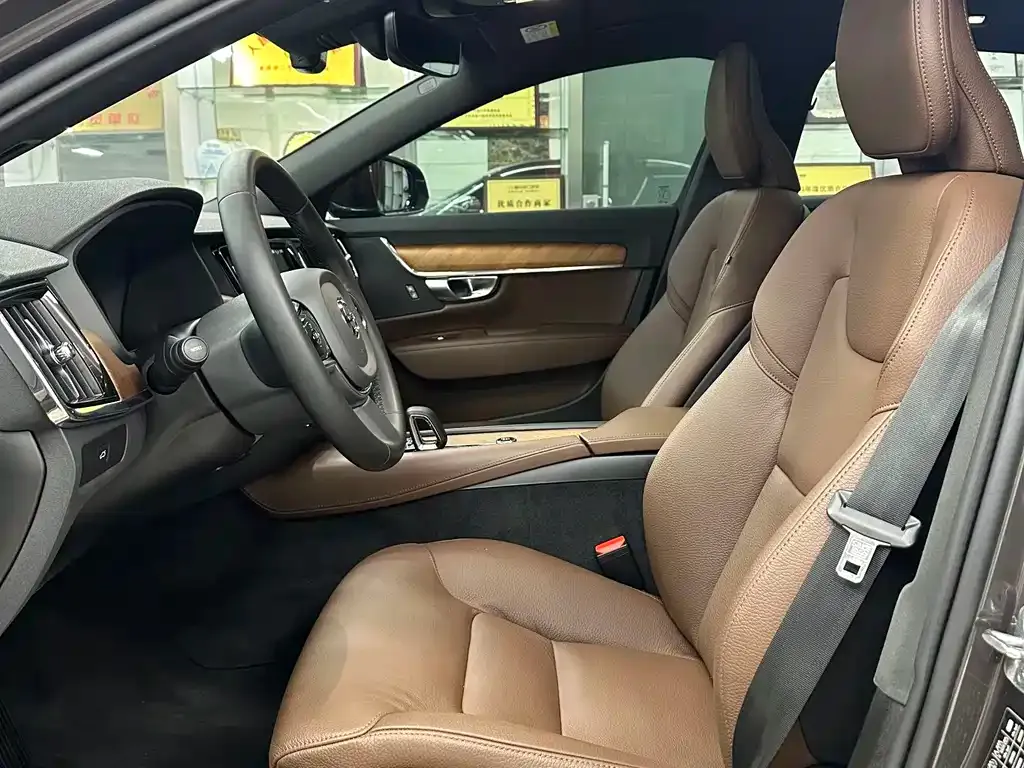 Volvo S90 2023 из CN, фото 7