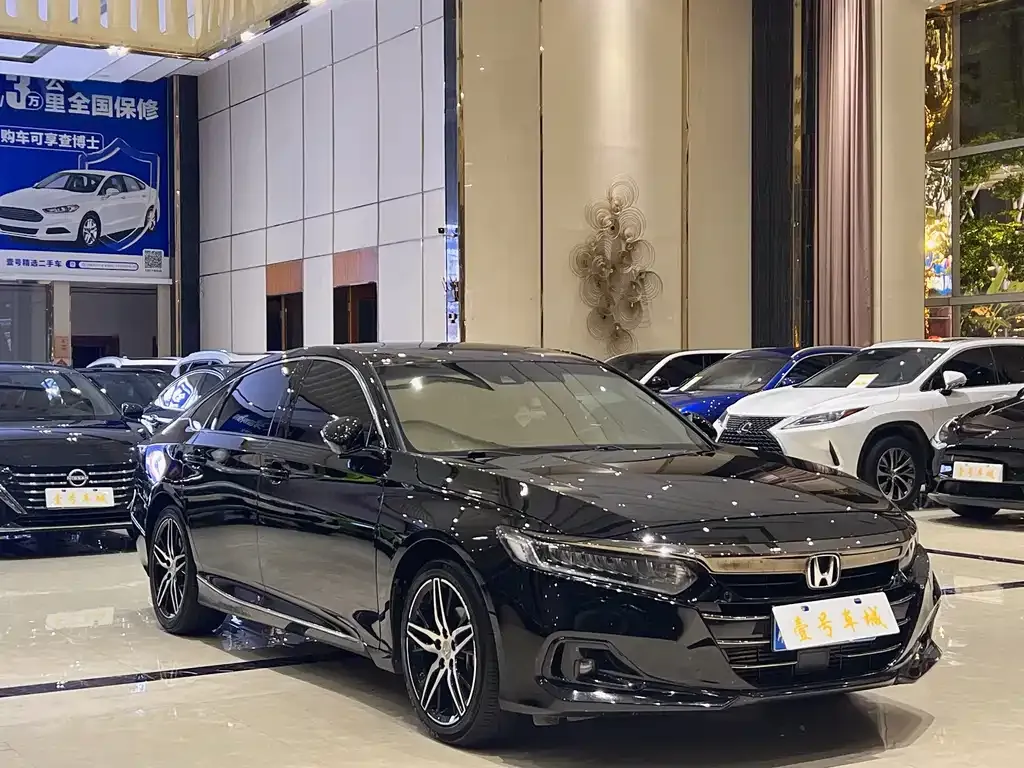 Honda Accord — фото 3