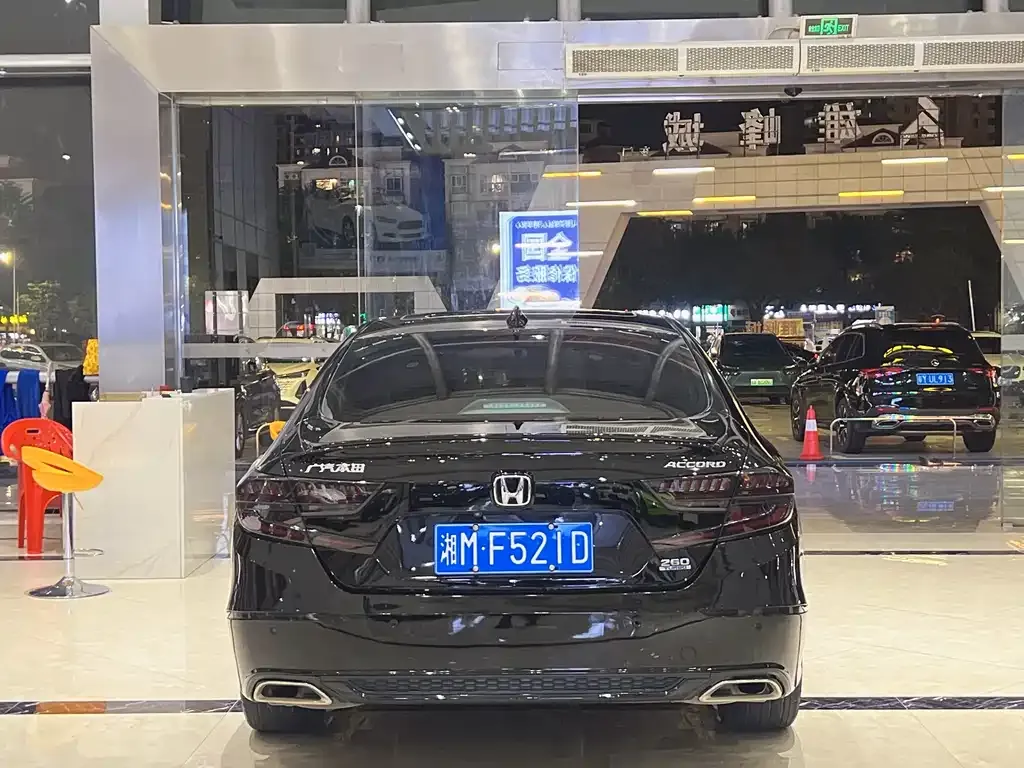 Honda Accord — фото 4