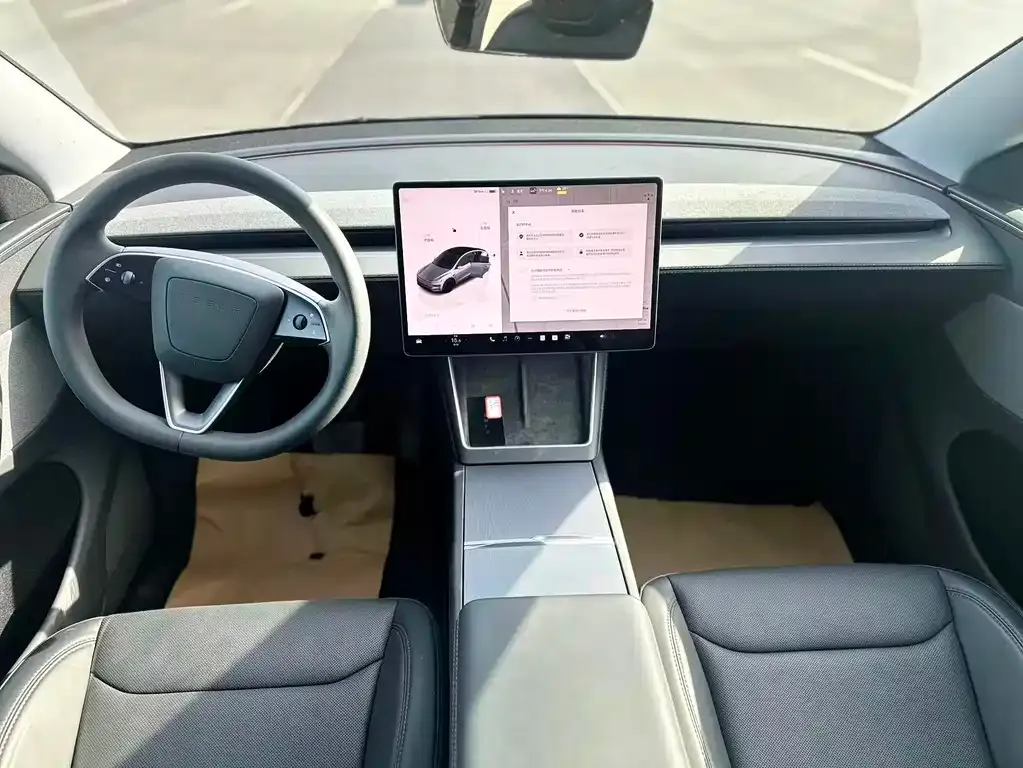 Tesla Model Y — фото 8