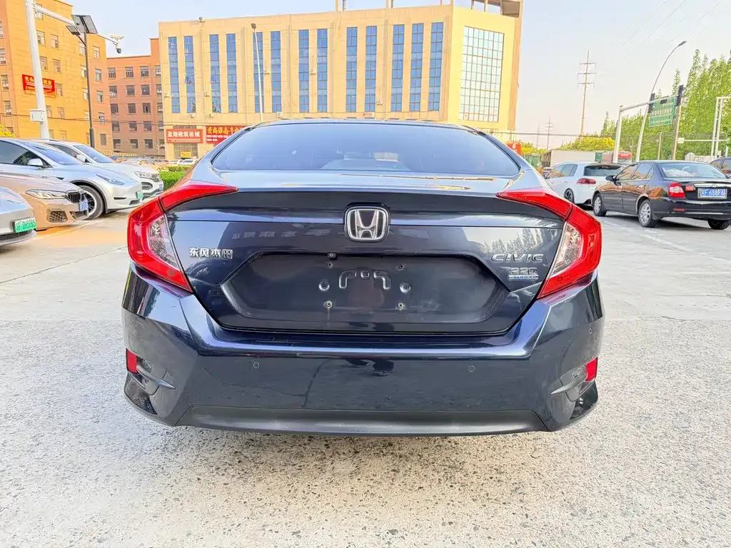 Honda Civic — фото 8