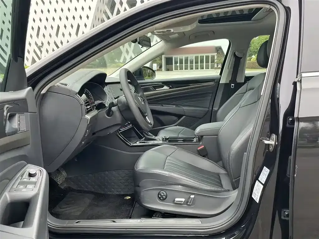 Volkswagen Passat New Energy 2021 из CN, фото 8
