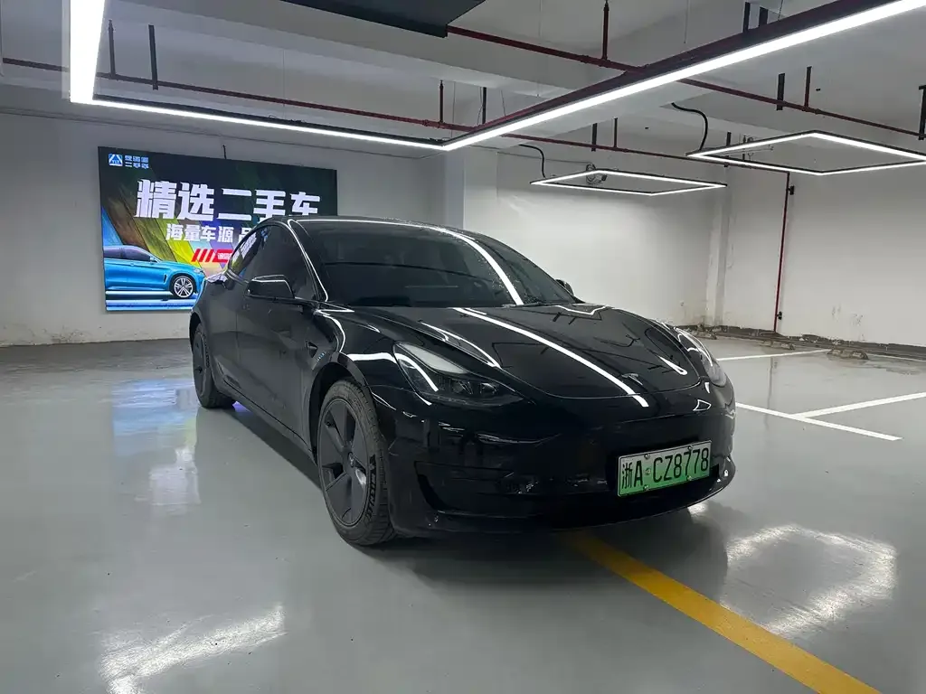 Tesla Model 3 — фото 5