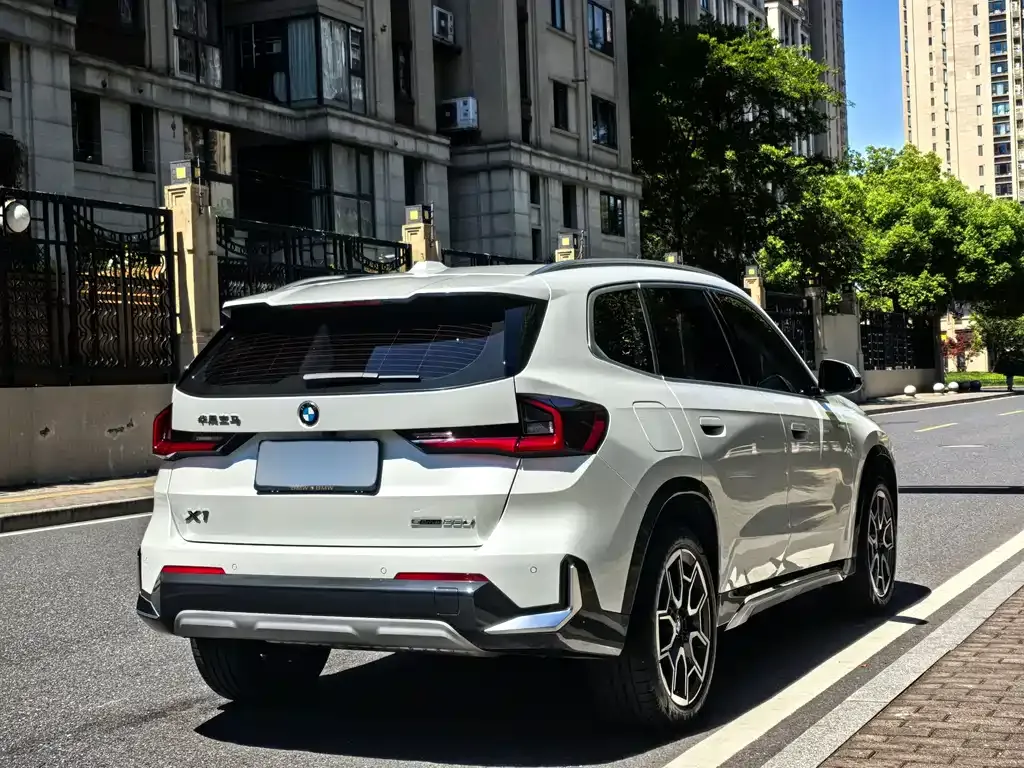 BMW X1 — фото 4