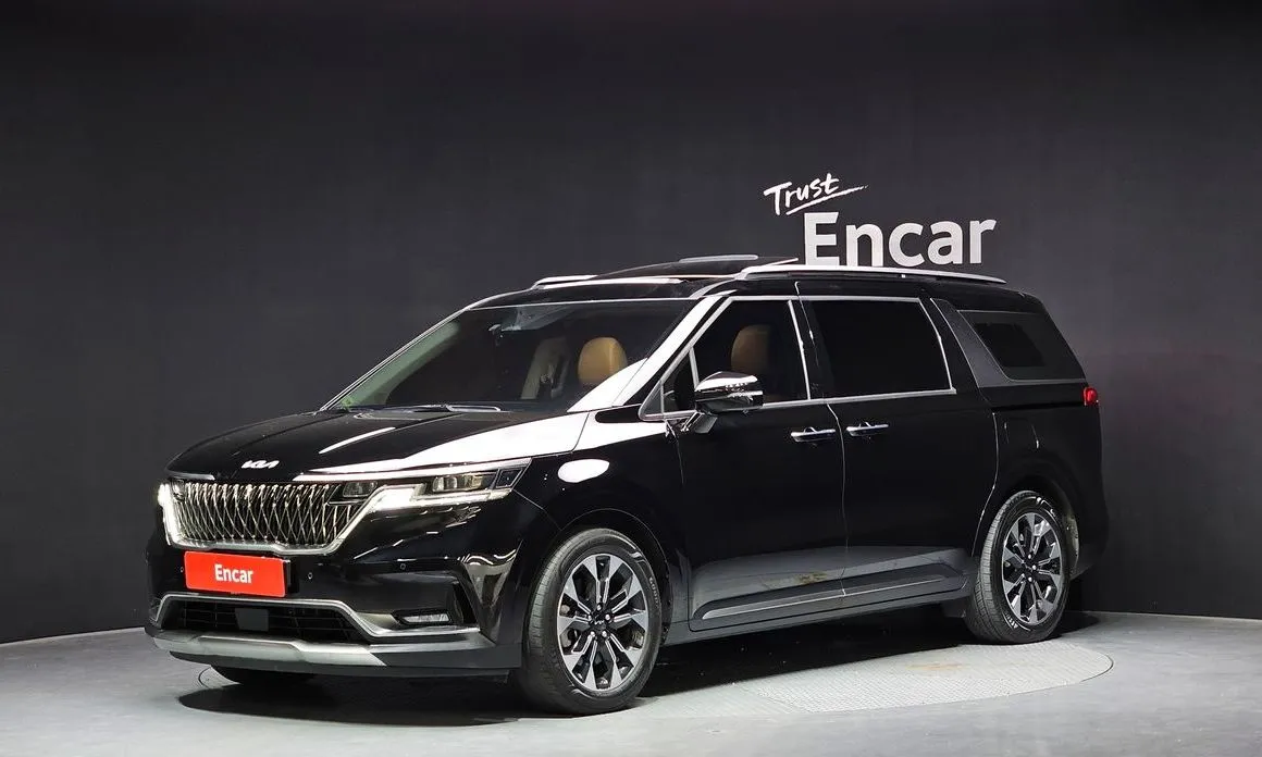 Kia Carnival — фото 1