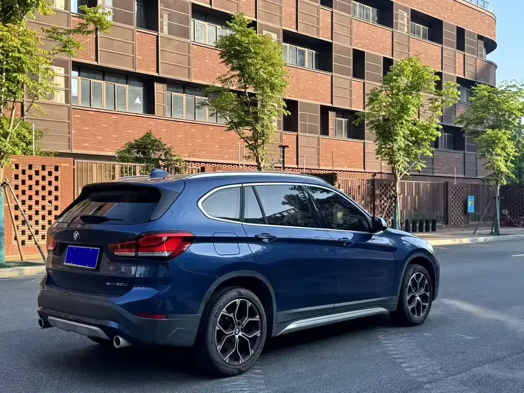 BMW X1 — фото 10