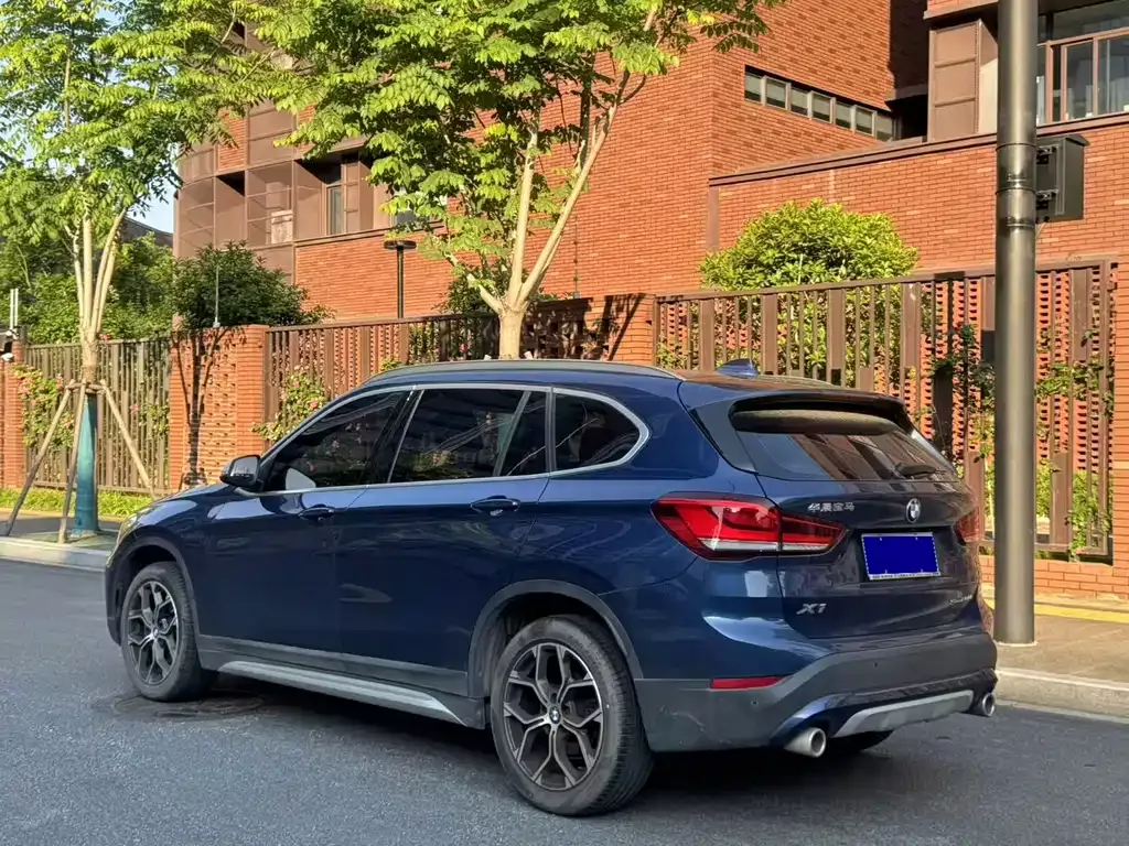 BMW X1 — фото 3