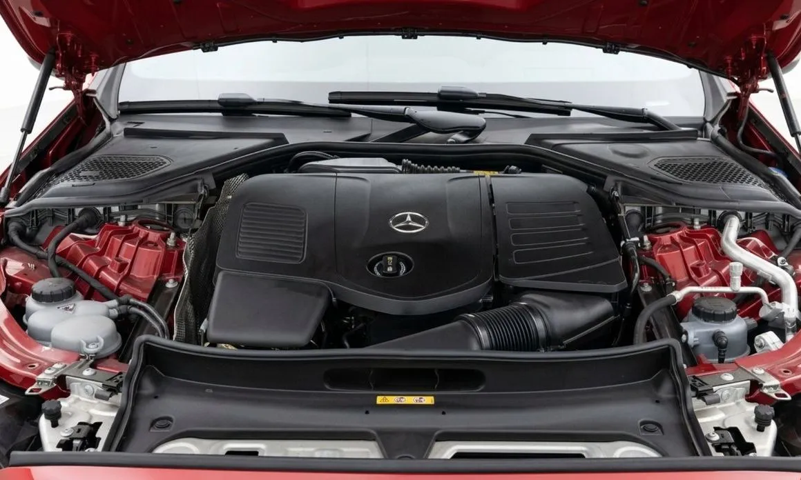 Mercedes-Benz E-Class 2025 из KR, фото 10