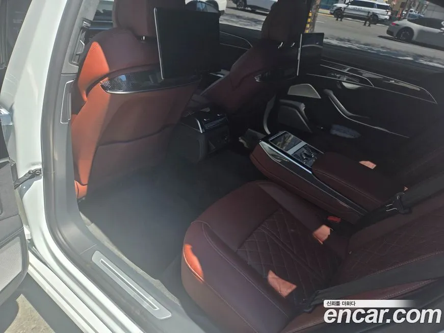 Audi S8 2023 из KR, фото 5