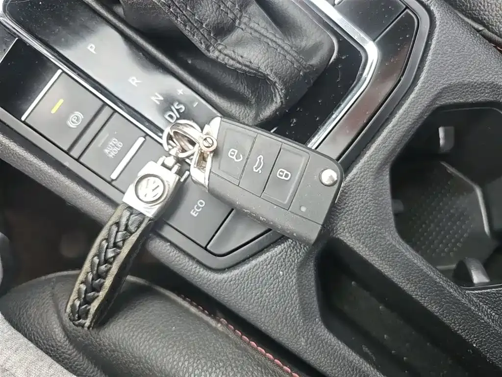 Volkswagen Bora 2021 из CN, фото 9