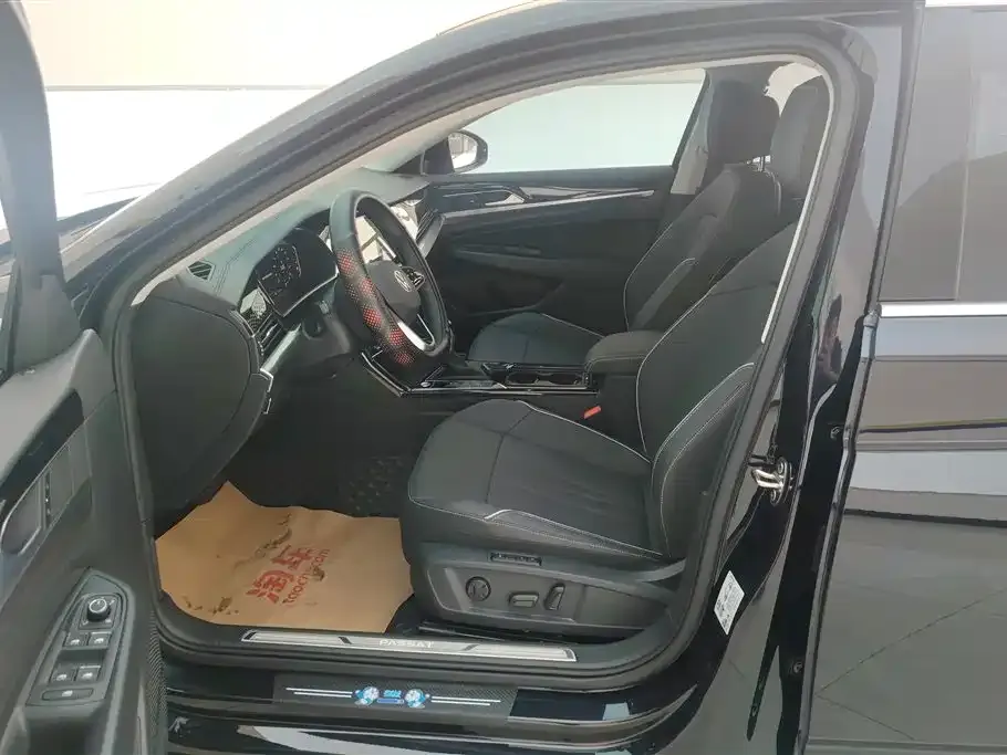 Volkswagen Passat — фото 10