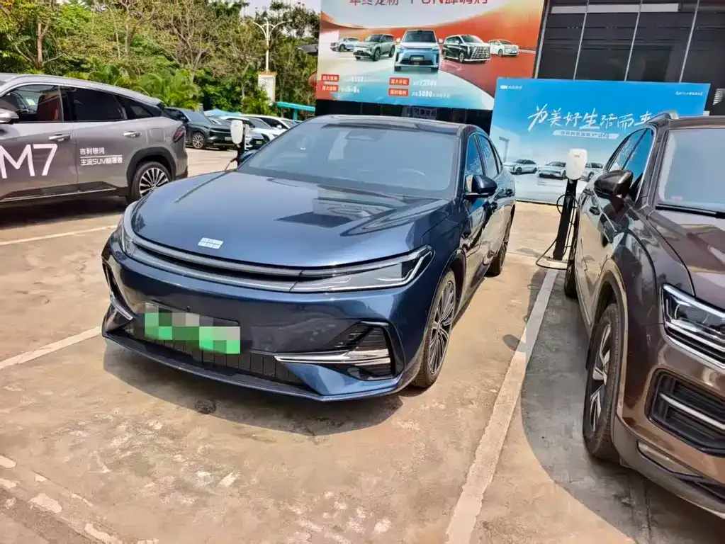 Geely Galaxy A7