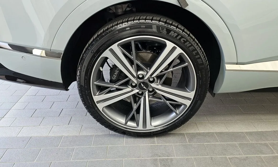 Genesis GV80 — фото 10