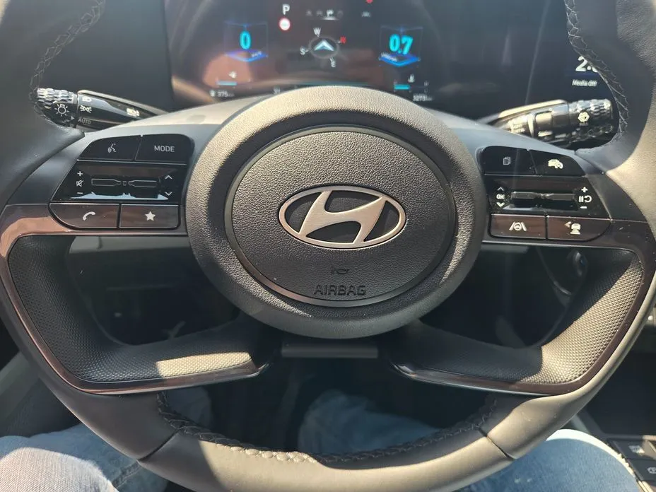Hyundai AVANTE — фото 5