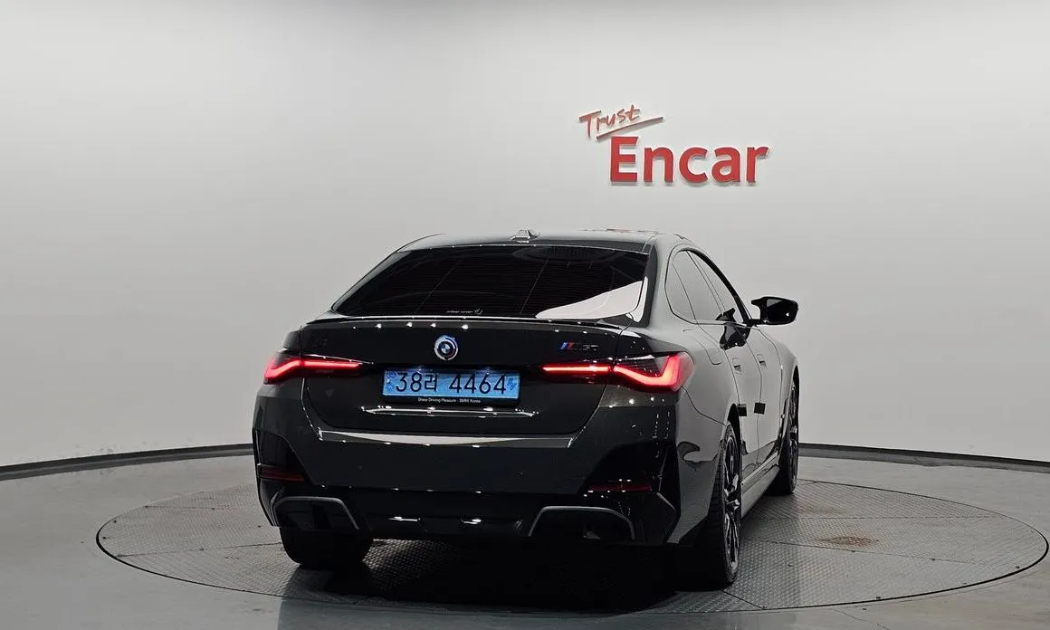 BMW i4 2023 из KR, фото 6