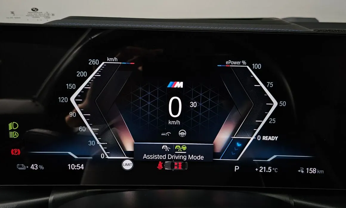 BMW i4 2023 из KR, фото 8