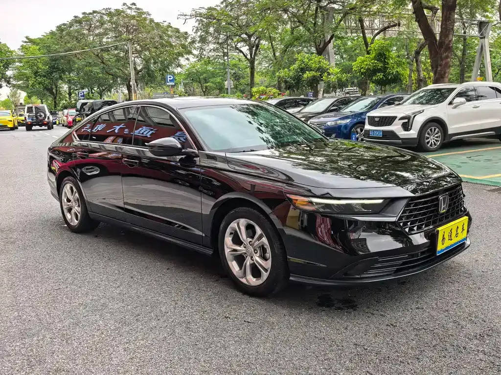 Honda Accord — фото 7